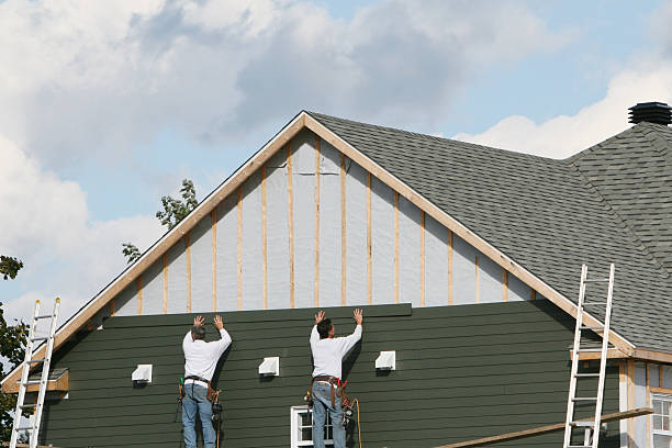 Professional Siding technician working in Randleman, NC